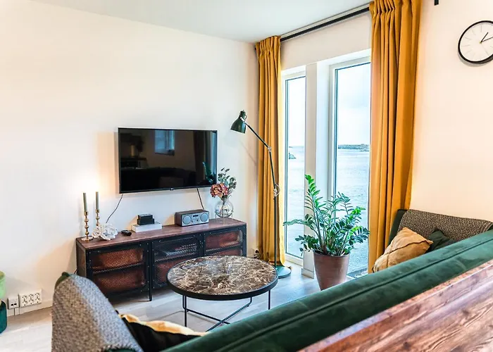 New Akrahamn Coast House