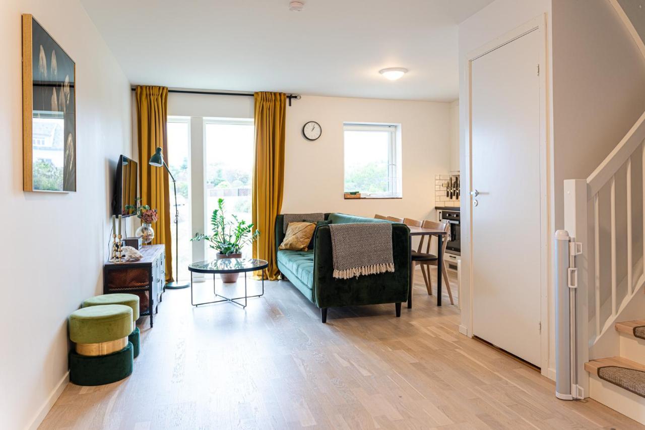 Apartment New Akrahamn Coast House